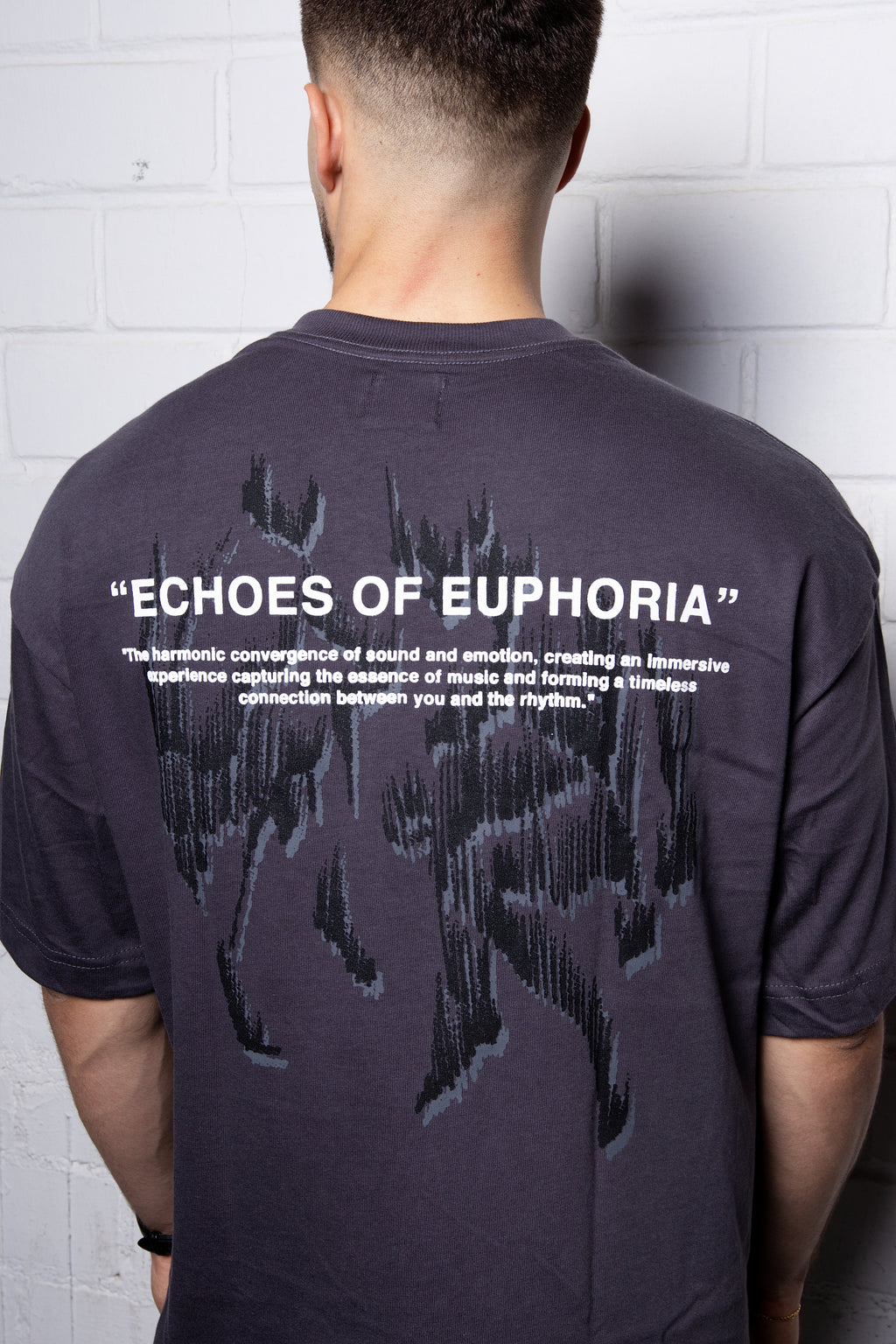 Echoes of Euphoria Oversized Tee - Chumbo