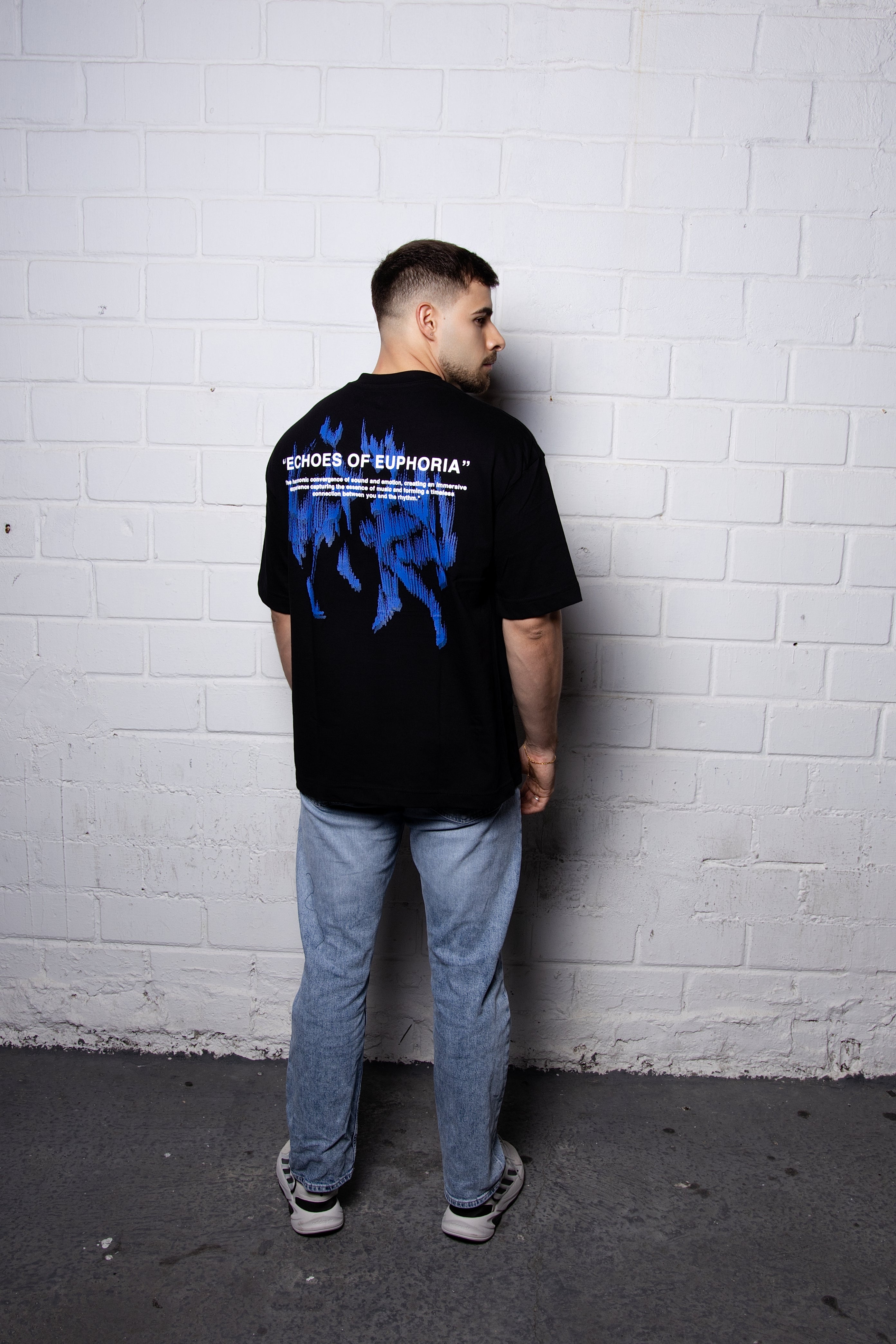 GROOVYCLO - Echoes of Euphoria Oversized Tee Black