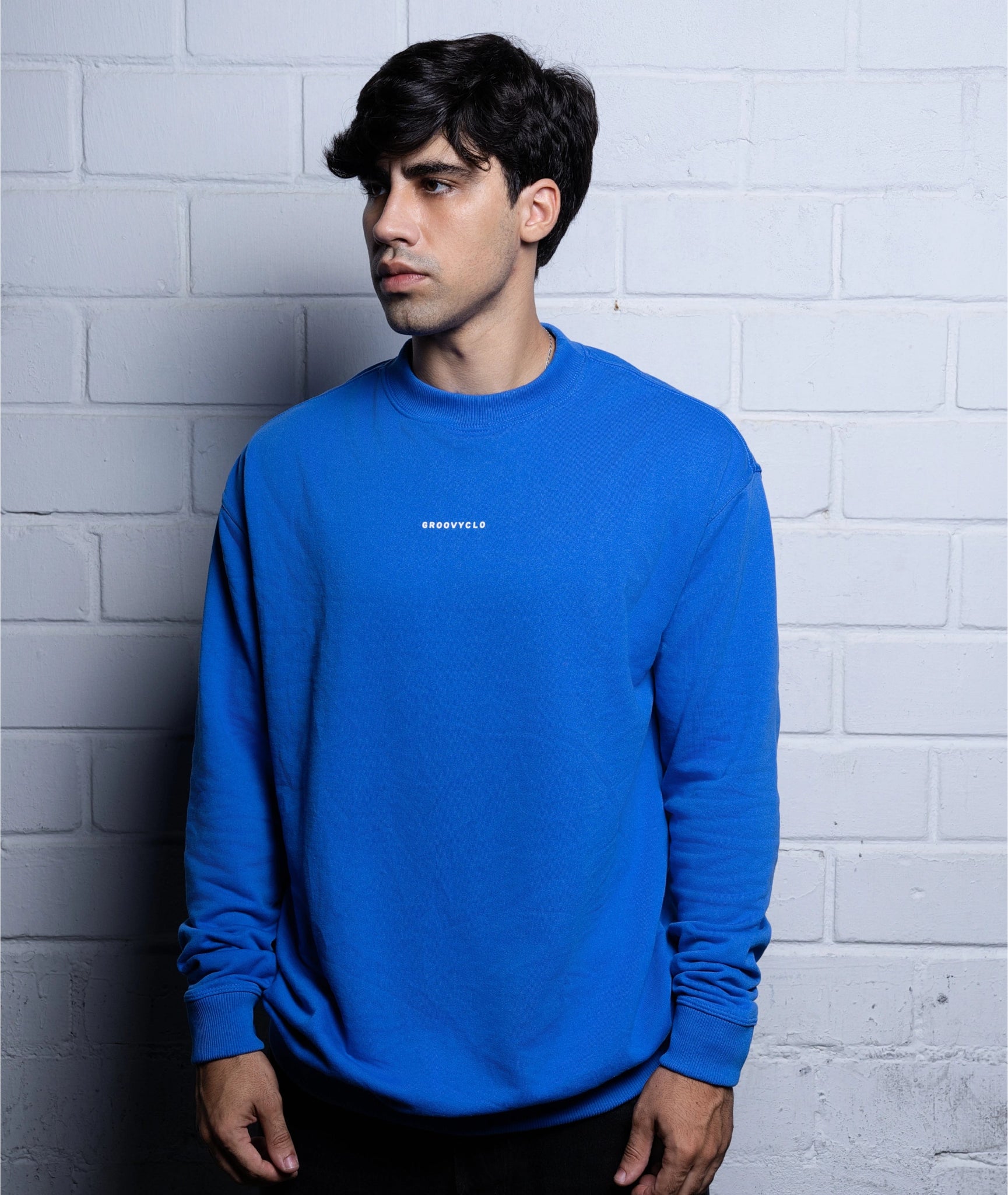 Basic Crewneck - GROOVYCLO