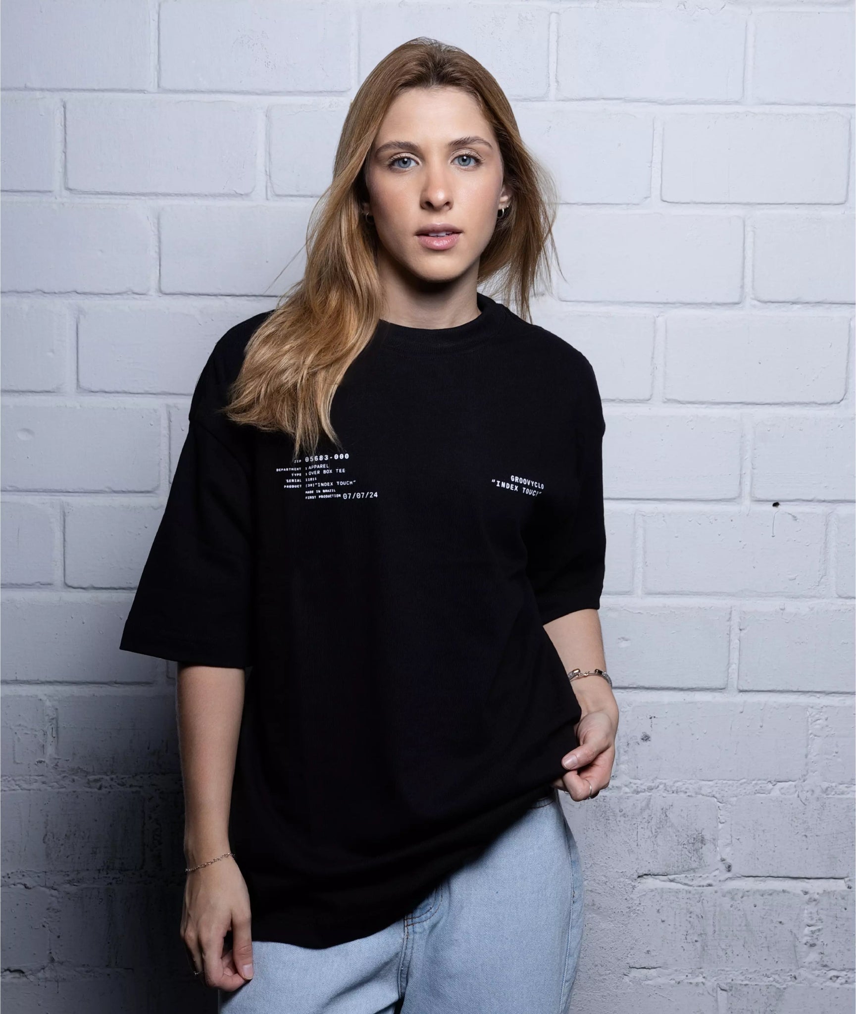 Index Touch Oversized Tee - GROOVYCLO