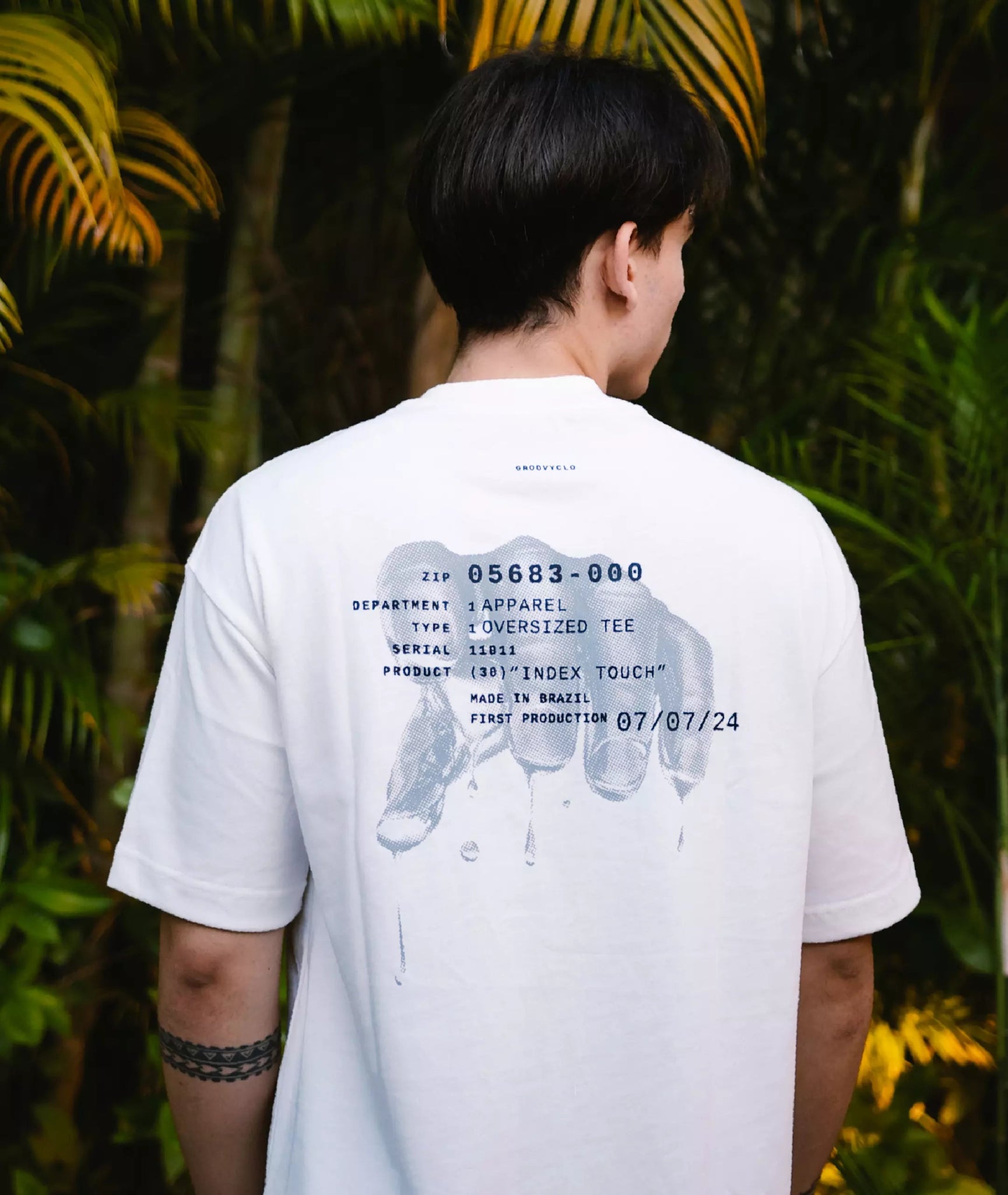 Index Touch Oversized Tee - GROOVYCLO