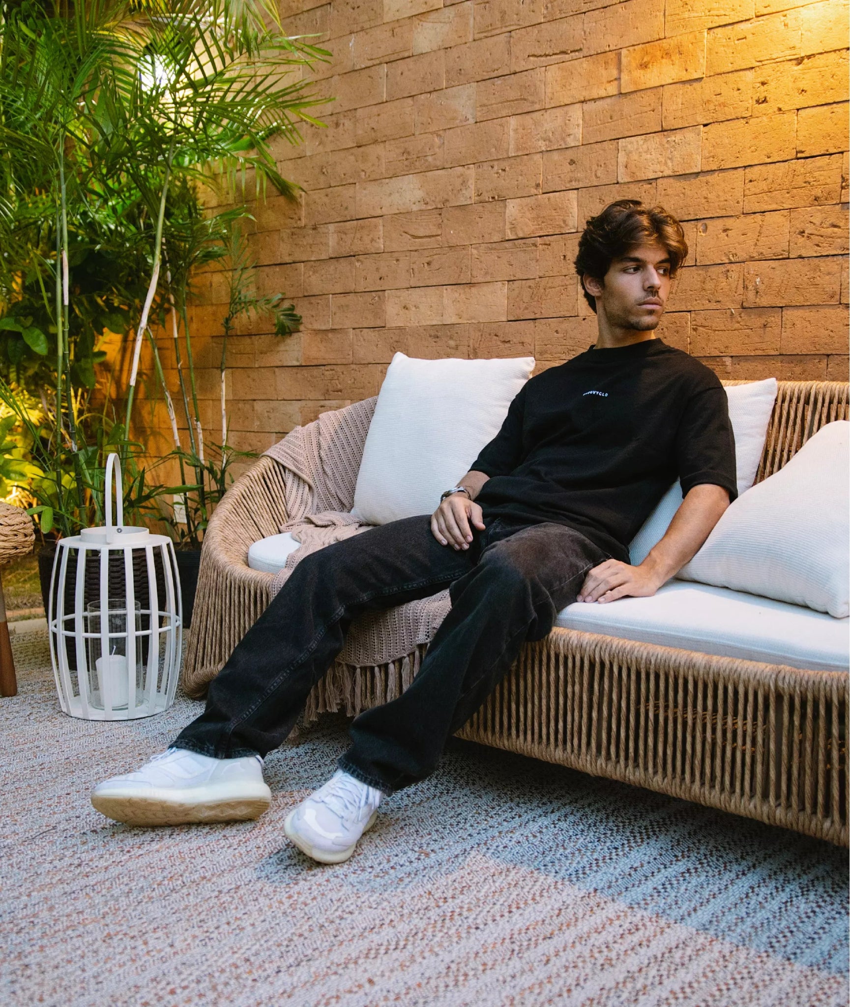 LOW - FRQ Oversized Tee - GROOVYCLO