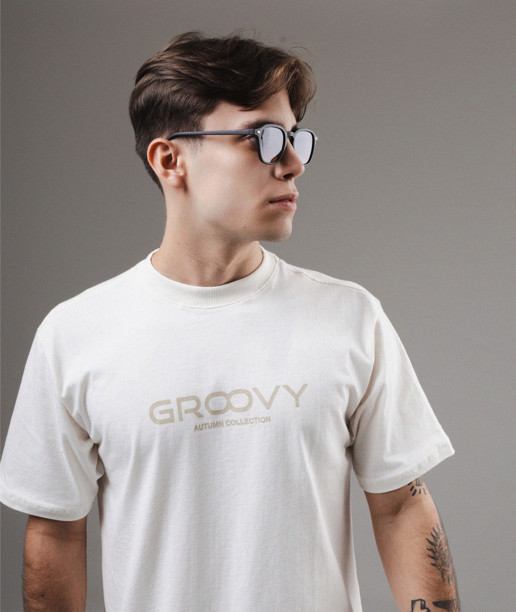 Monochrome - Off White - Groovy